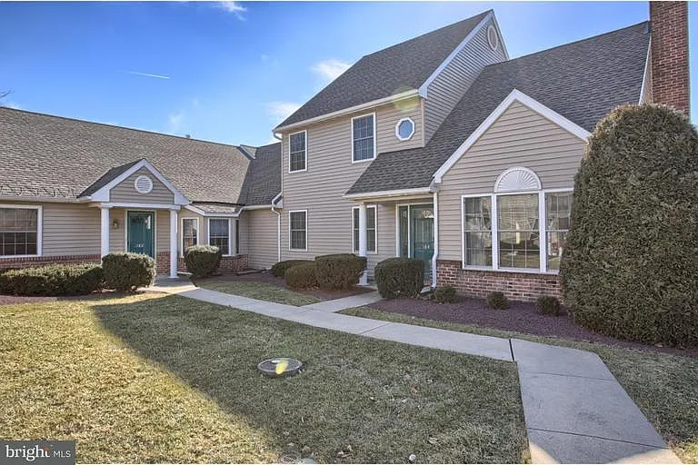 184 Heather Ln photo 1
