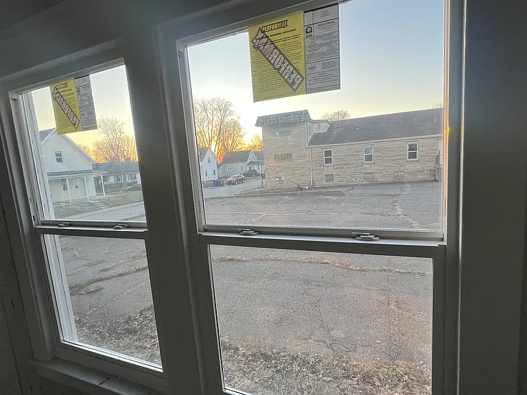 608 W Monroe St — Photo 11