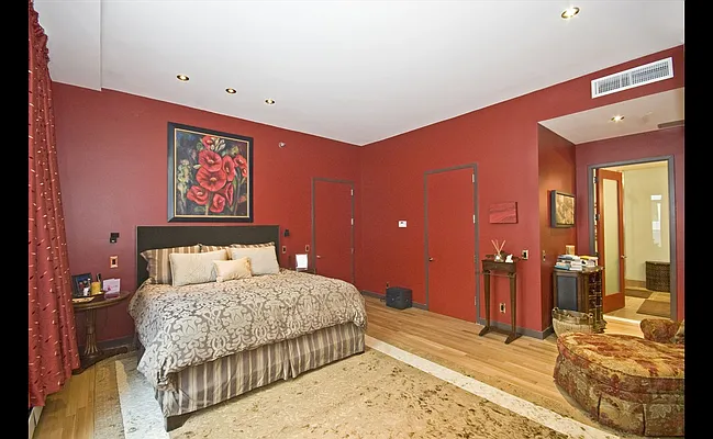 Sold by Douglas Elliman | media 27