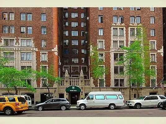 Rented by Town Residential | media 9