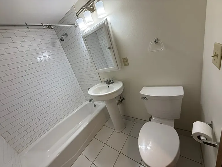 August Management presents the Imperial House — Photo 46