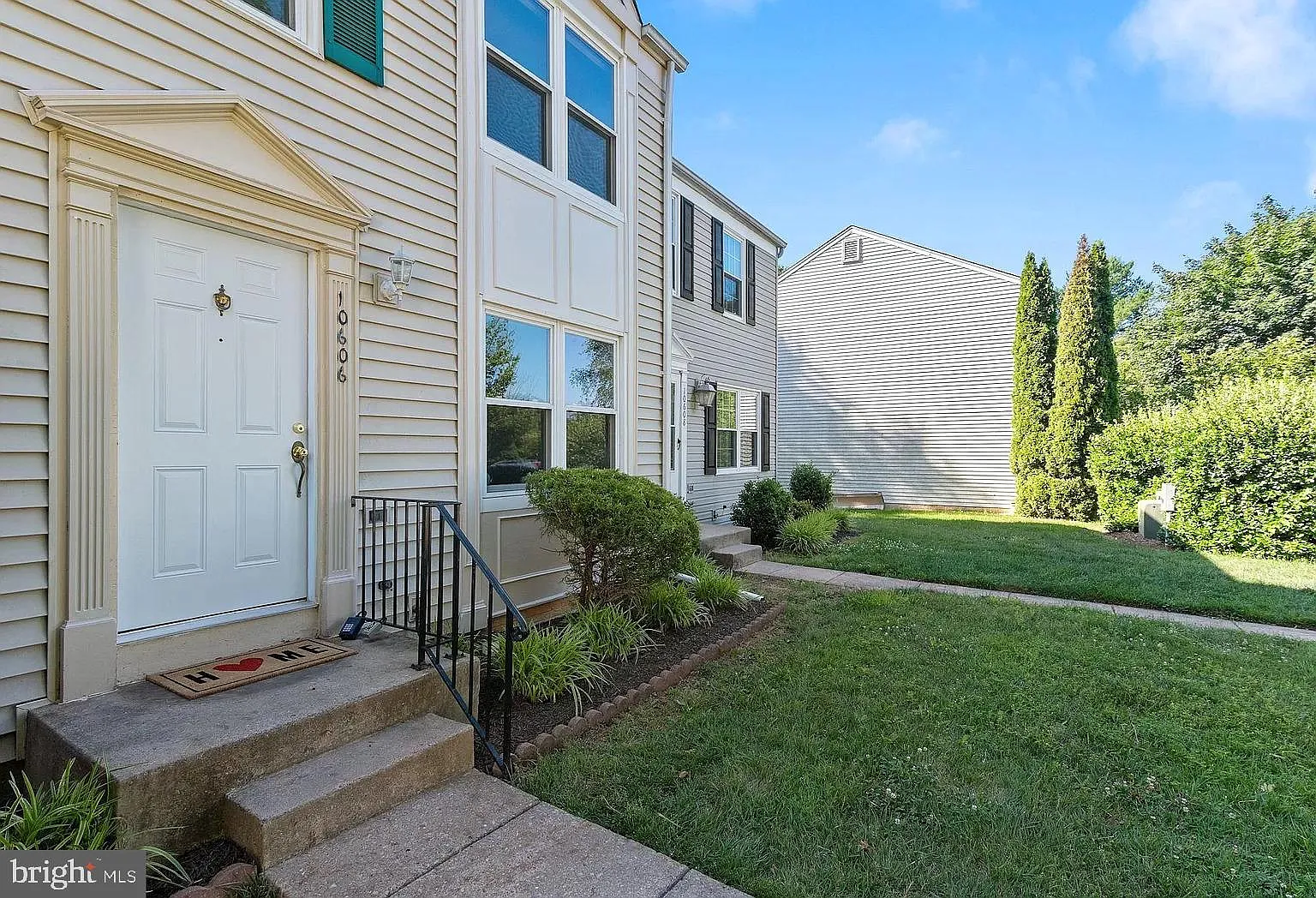 3 bed, 2.5 bath, 1650 sqft, $2,700 — Photo 2