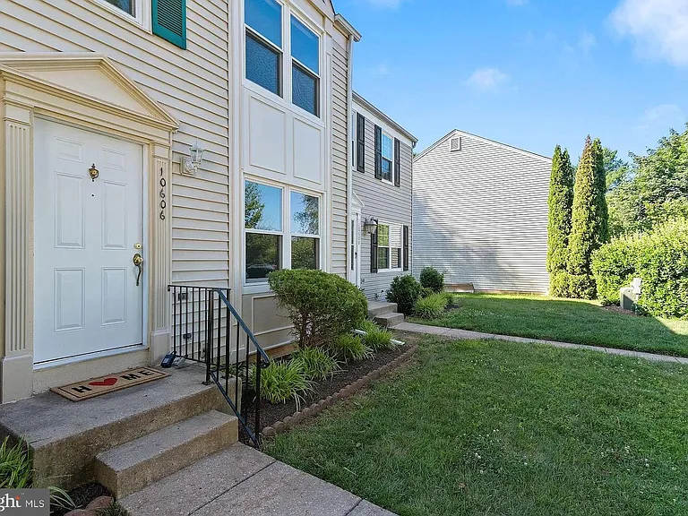 10606 Tuppence Ct — Photo 2