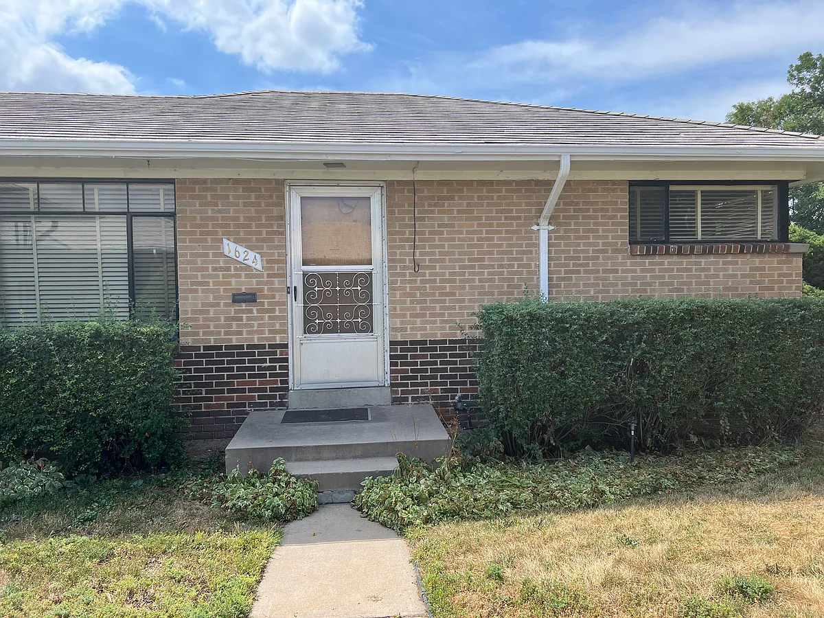 Building Photo - 1624 Akron St #1624