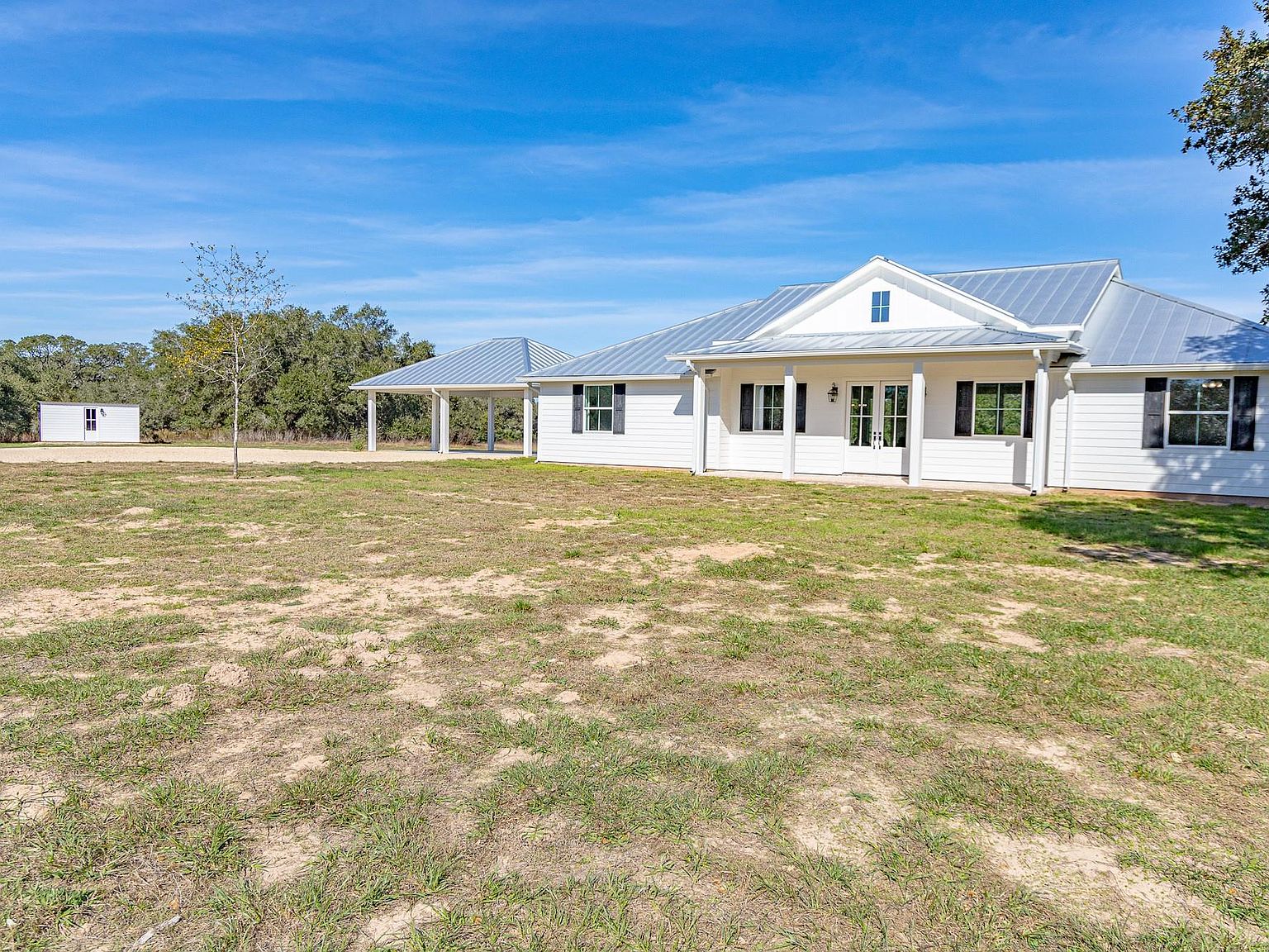725 Private Road 1581, Hallettsville, TX 77964 | MLS #76740061 | Zillow