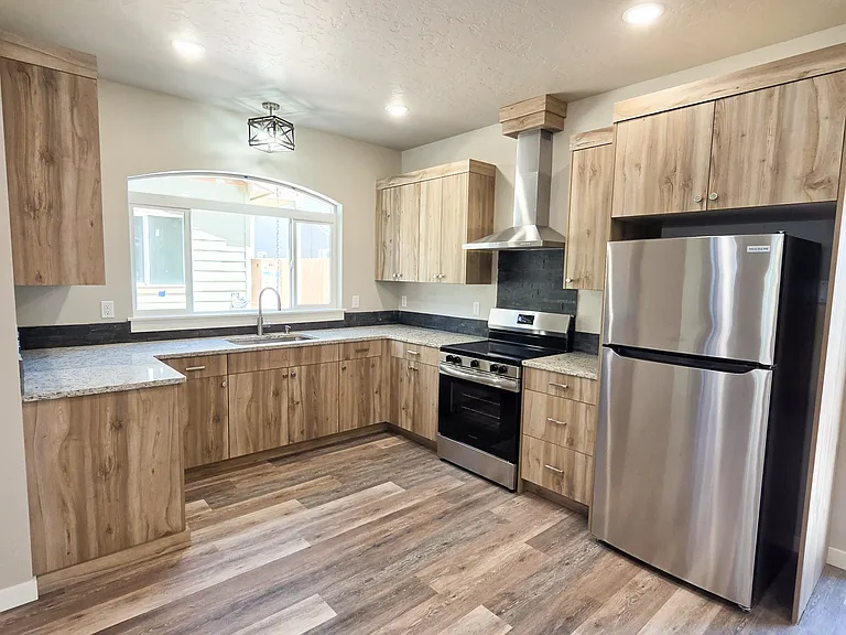 2977 N Maple Grove Rd — Photo 1