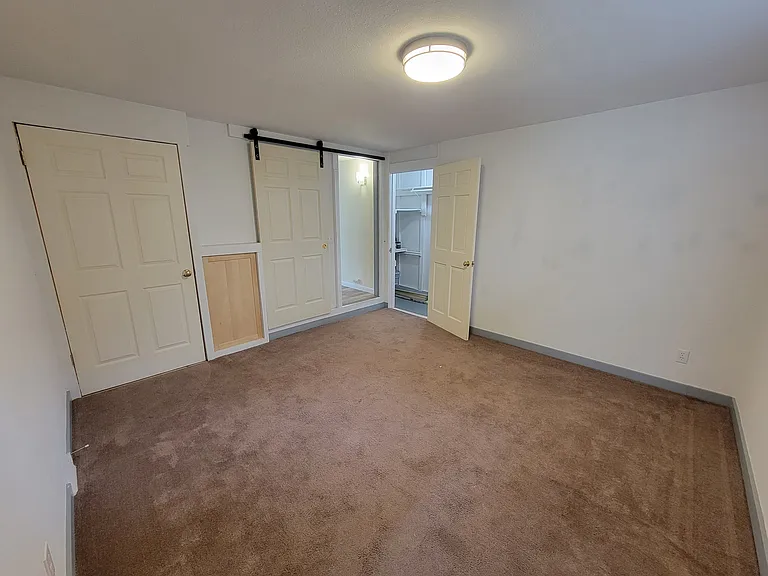1212 Evans Ave W — Photo 26