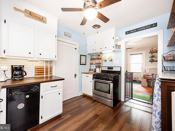 5th image of 362 Franklin St
