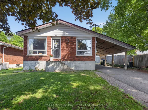 1060 Harbourview Dr, Midland, ON L4R 5J4
