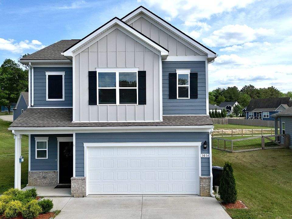 1st image of 1014 Village Ct