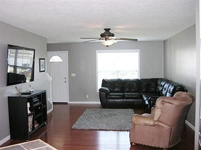 5th image of 2020 Saint Lucia Dr