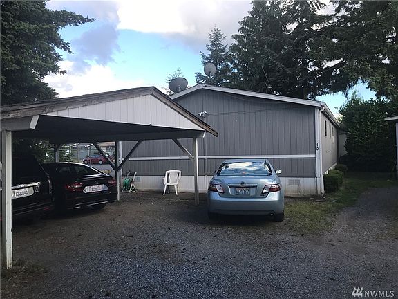 2nd image of 2304 A St SE Trlr 40