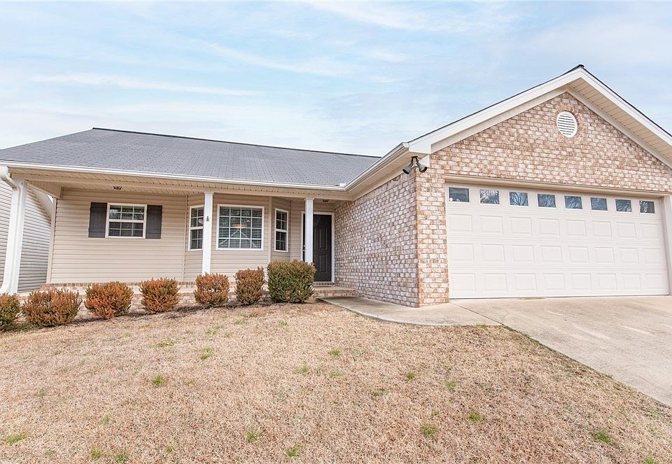 1st image of 8509 Meadowlake Village Dr