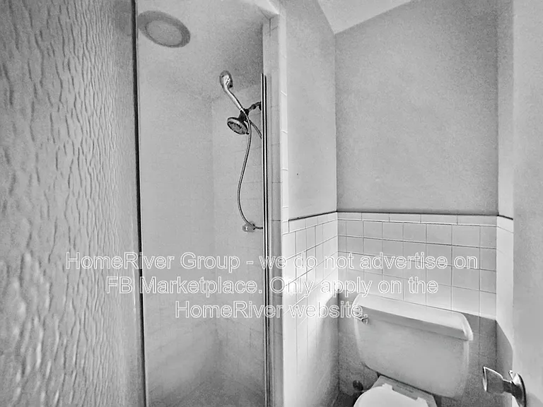 4720 NE 31st St — Photo 8