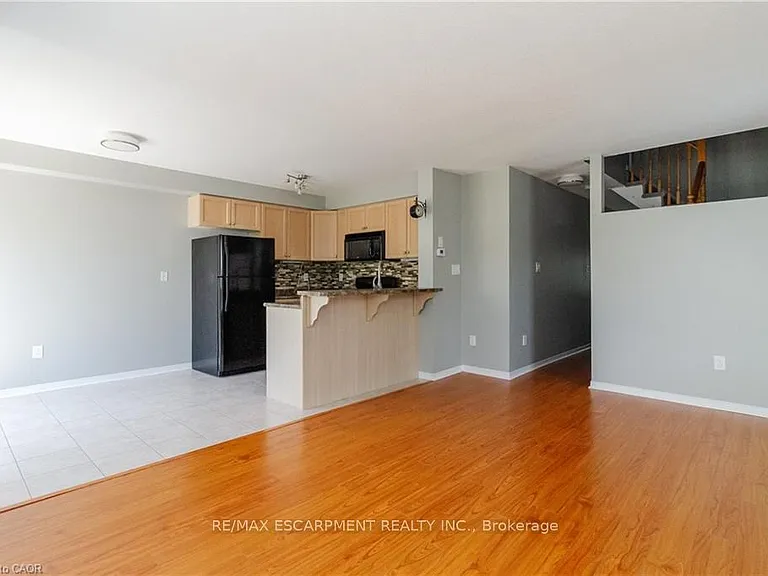 137 Windwood Dr — Photo 5