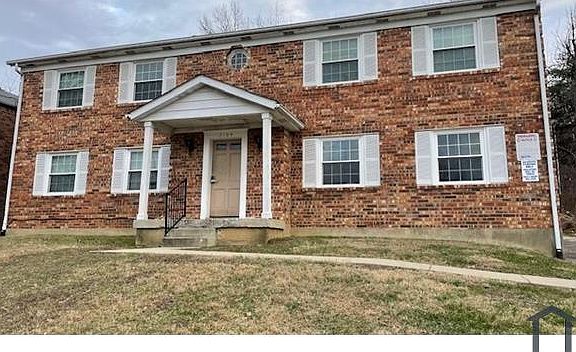 2nd image of 3104 Springfield Dr APT 1