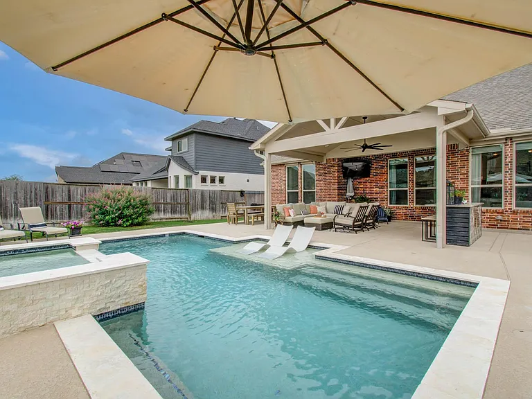 7111 Pondhawk Dr — Photo 34