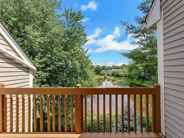 35 Reagan Way — Photo 24