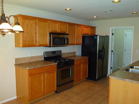3rd image of 14900 E 107th Pl N
