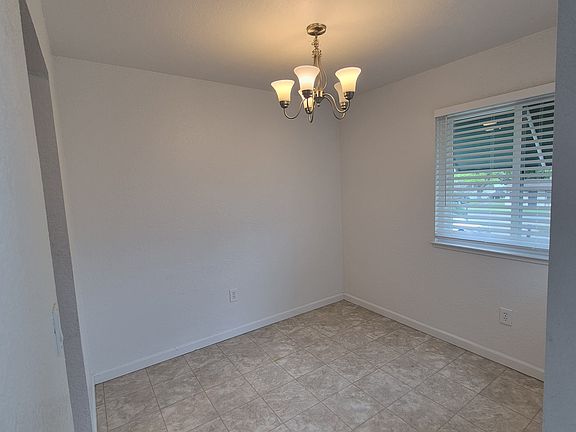 5th image of 225 Pennsylvania Ave APT A6