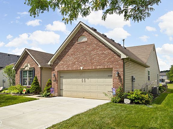 2nd image of 15975 Symphony Blvd