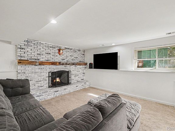 2nd image of 2381 W Shiawassee Ave