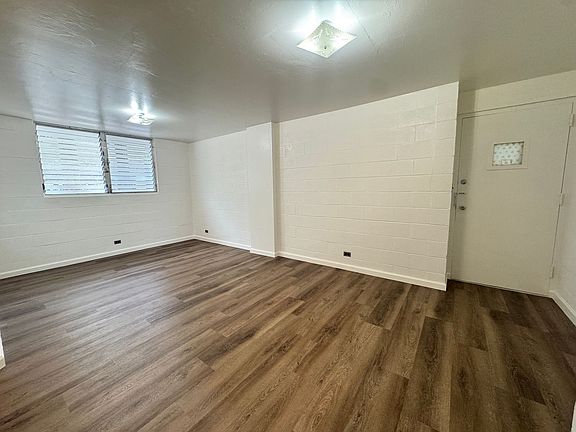 5th image of 915 Birch St #101