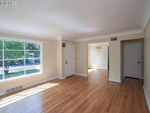 2nd image of 7811 SW Greenwood Dr