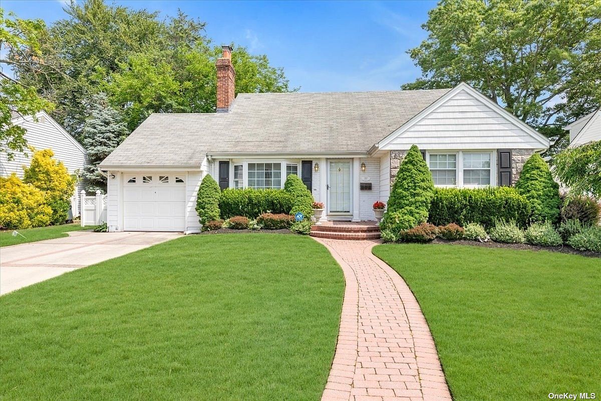 397 Laurel Road, Rockville Centre, NY 11570 Zillow