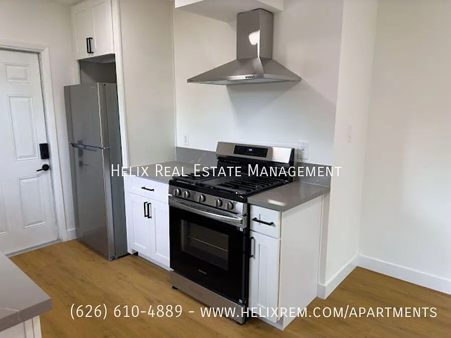 Building Photo - 721 E Garfield Ave #9