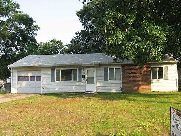 1st image of 136 Alan Dr