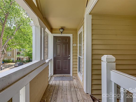 4th image of 2516 Cranbrook Ln APT 12