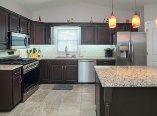 27637 115th St, Trevor, WI 53179