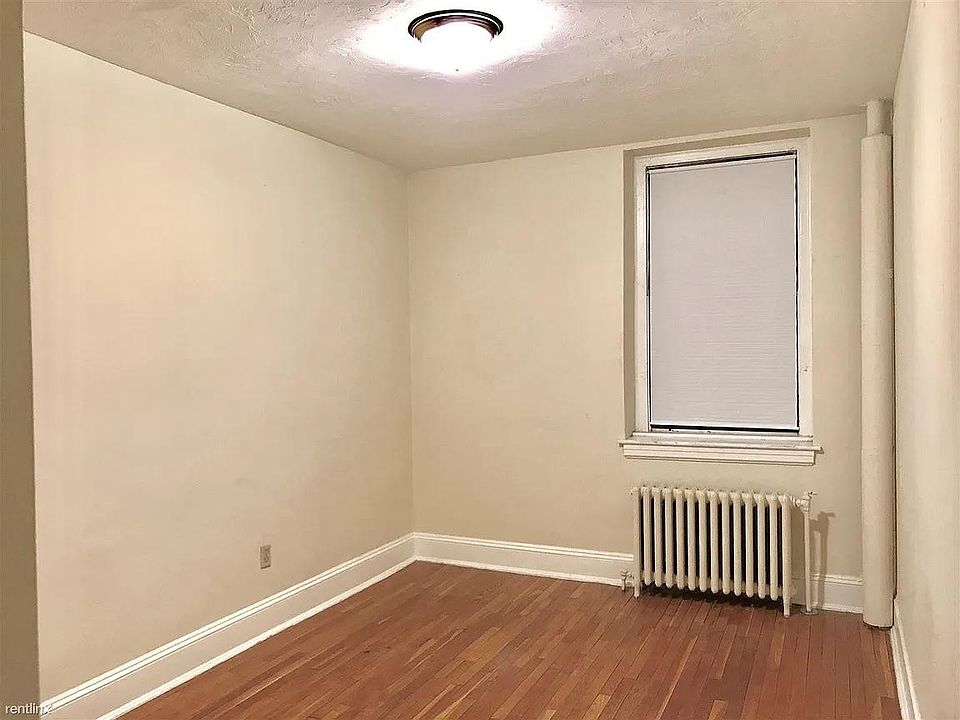2nd image of 223 Essex St #270