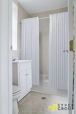 5th image of 554 Hinsdale St #7