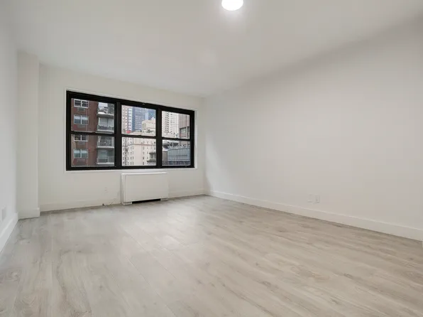 120 East 34th Street image 9 of 16