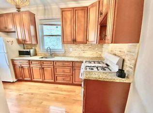 31-38 28th Rd #4, Astoria, NY 11102