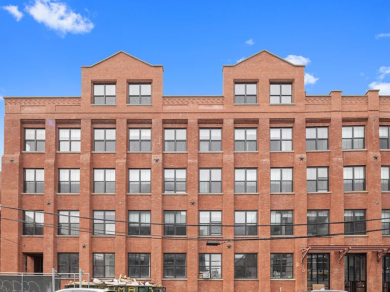 38 Roebling St #2C — Photo 10