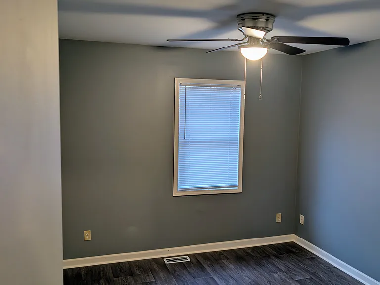 202 Paw Path Ln — Photo 16