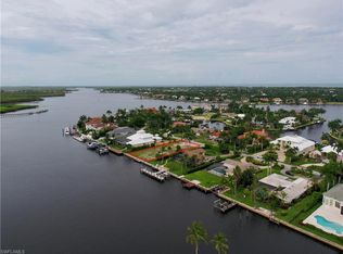 2495 Tarpon Rd, Naples, FL 34102