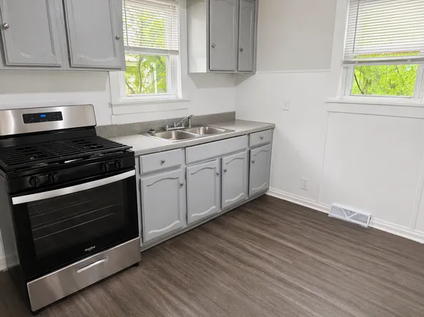 2924 Farrow Ave, Kansas City, KS 66104