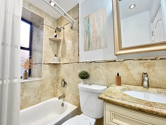 Rented by Voro NYC | media 19