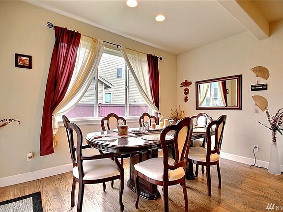 5th image of 510 182nd St E