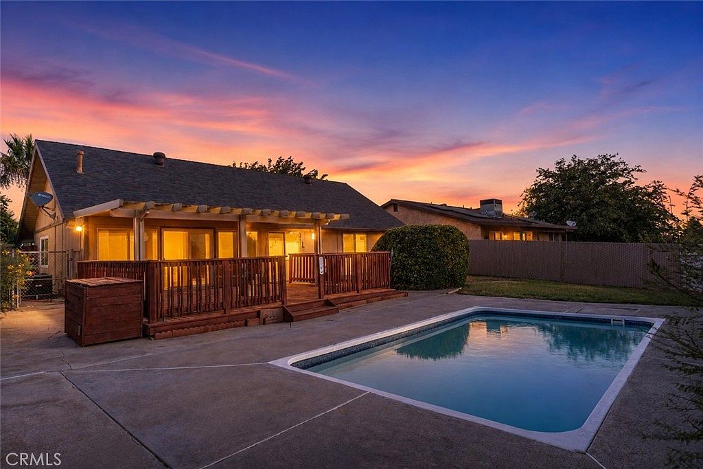 15560 Elmwood Dr — Green Tree Golf Course