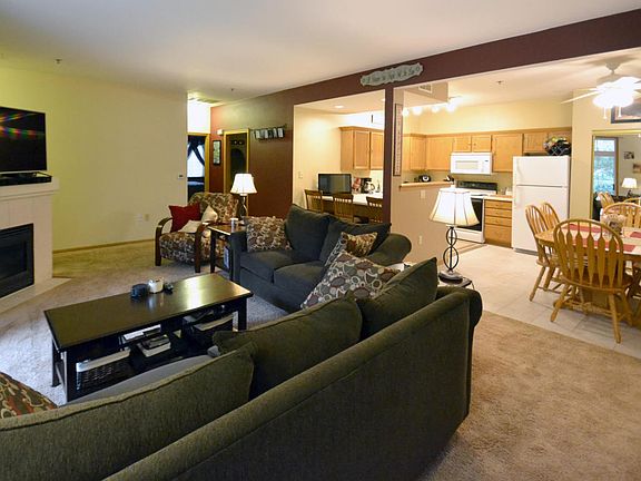 2nd image of 170 W Oak Leaf Dr Unit 6