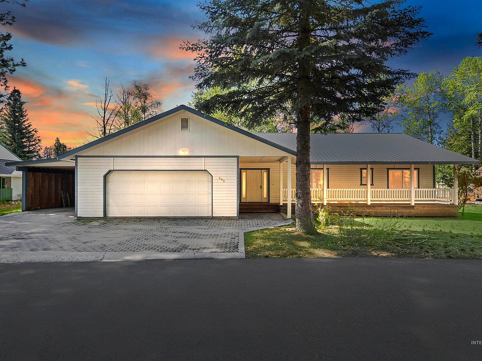 1st image of 800 Evergreen Dr