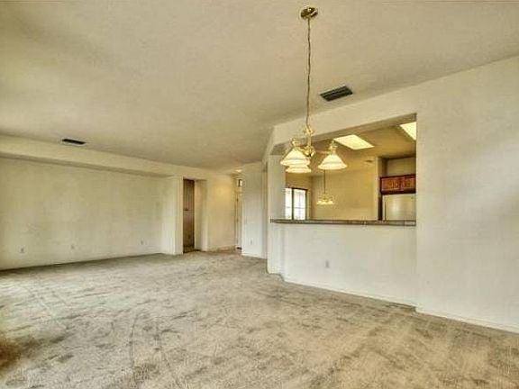 Great Room-Breakfast Bar