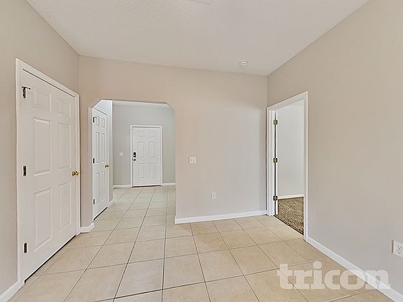 4th image of 6300 Rolling Tree St