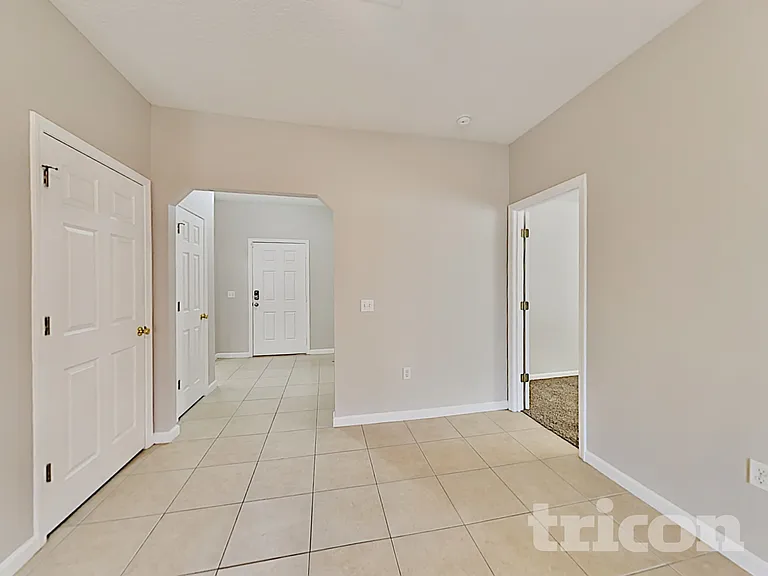 6300 Rolling Tree St — Photo 4
