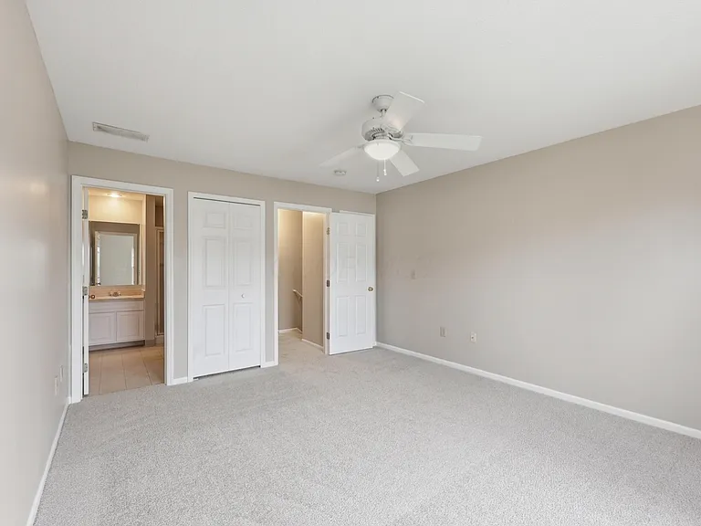 4889 Common Market Pl — Photo 8